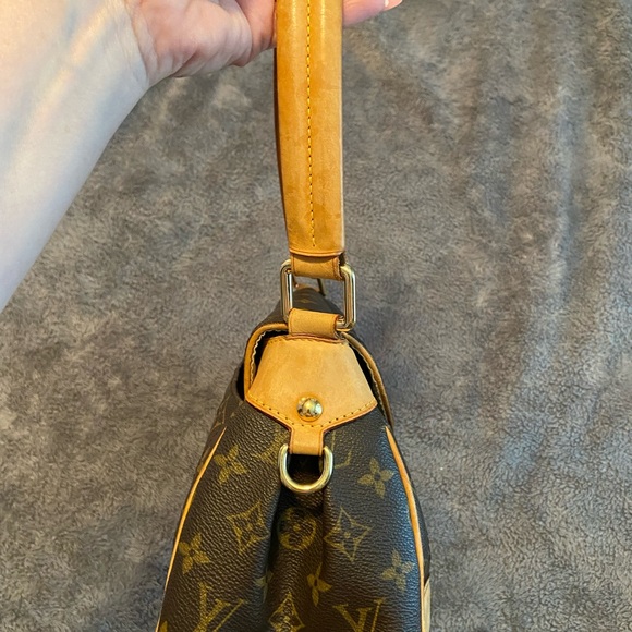 ICONIC Louis Vuitton Beverly Handbag - Picture 5 of 11